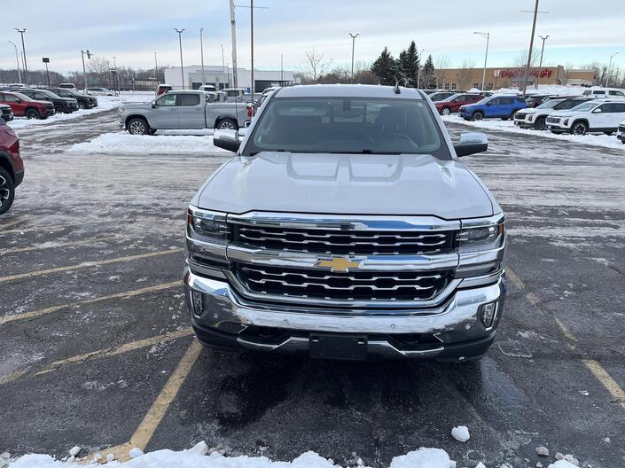 2018 Chevrolet Silverado 1500 LTZ Crew Cab 4WD w/SportPkg 20s Bose ParkAssist HeatedSteeringWheel Milwaukee WI